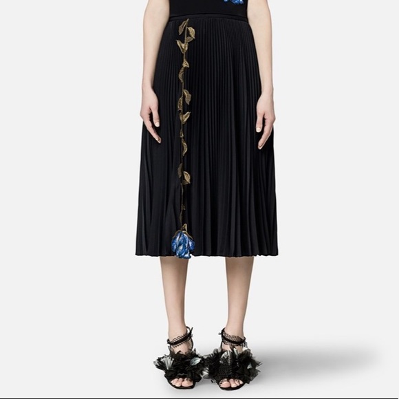 Christopher Kane Dresses & Skirts - CHRISTOPHER KANE AW16 Embroidered Pleated Floral Skirt 8